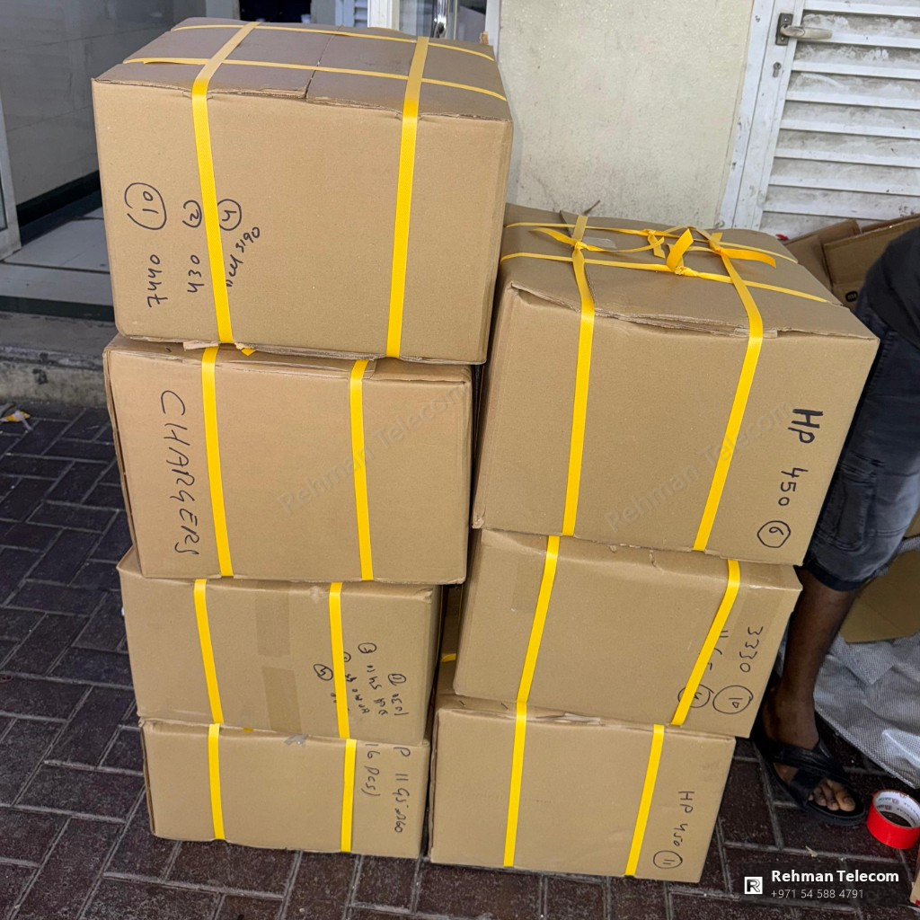 Strapped cartons for cargo
